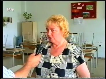 Bizonyítványosztás Az Alapiskolában